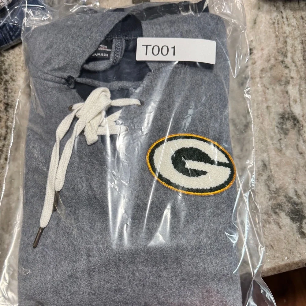 Little‎ Earth Womens Green Bay Packers OS Grey Lace-Up Hooded Poncho NFL Gameday